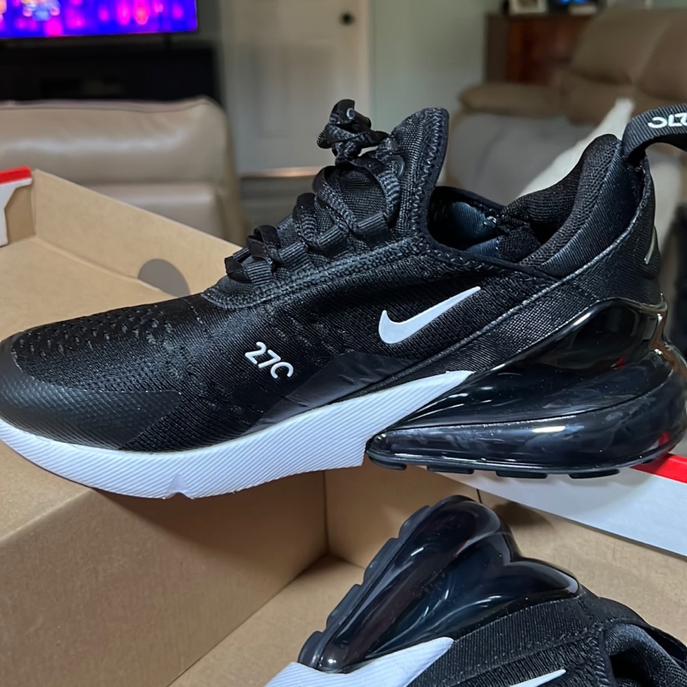 Nike Air Max 270gs. Only worn once. In like new condition